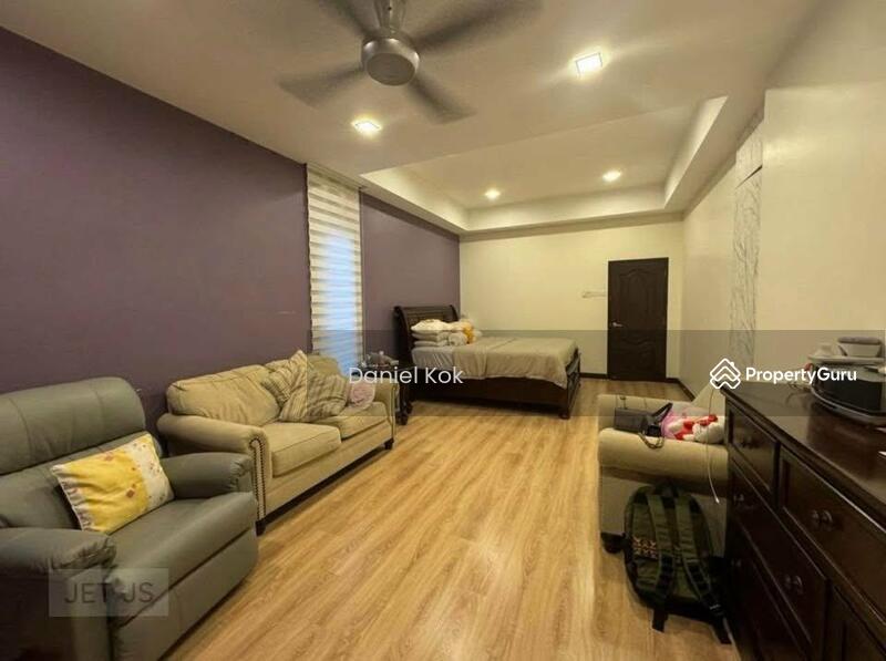 For Sale - RM2.18m! 36x82ft! 4R4B! Fully Renovated Extended Ambang Botanic 2 Klang 2 Sty Semi D House for Sale